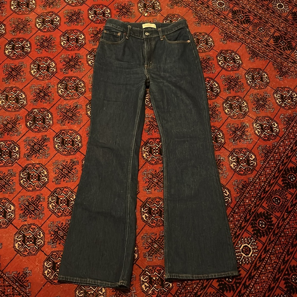 28 Long Abercrombie & Fitch High Rise Vintage Flare Jean Dark Wash